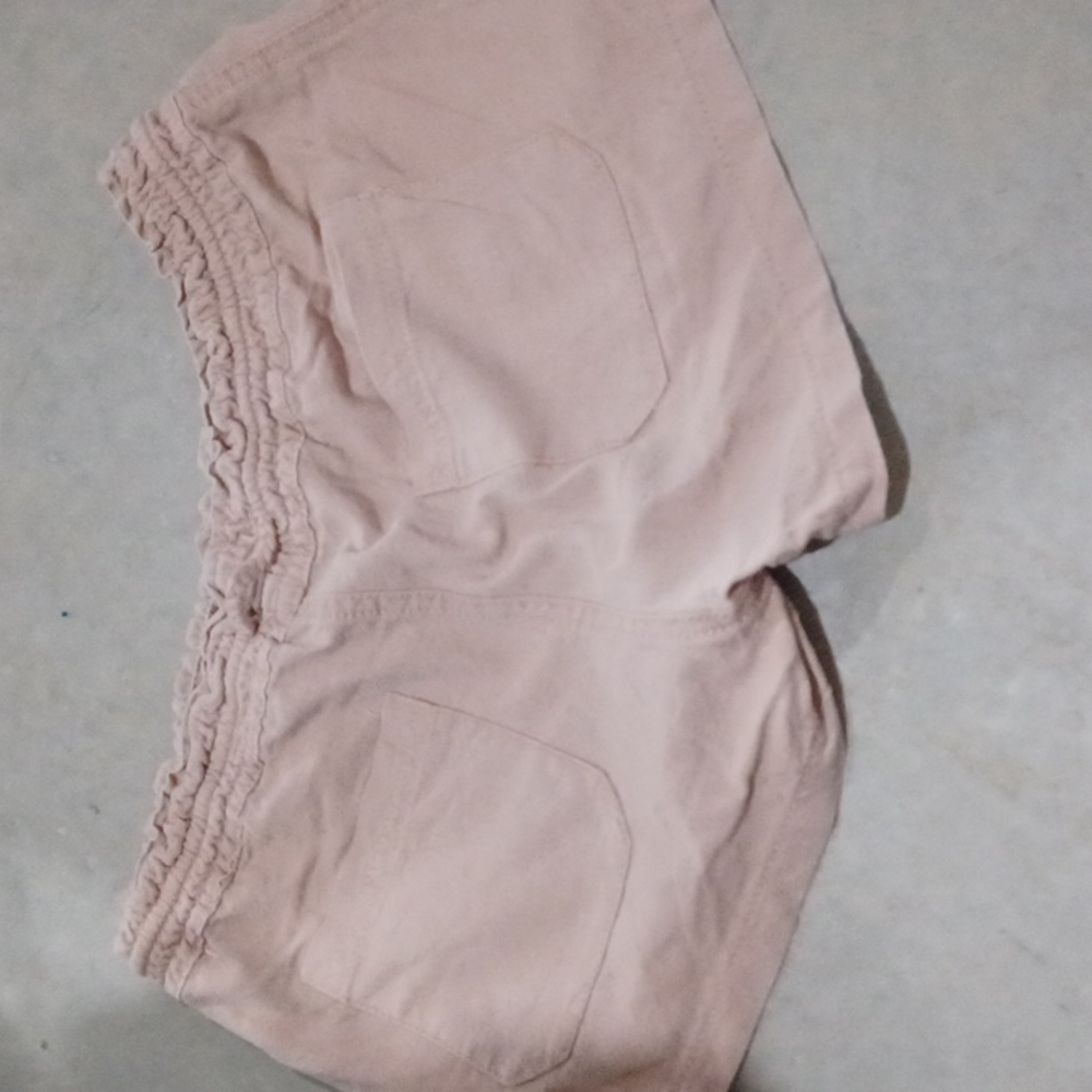 Shorts - Picture 3 of 3